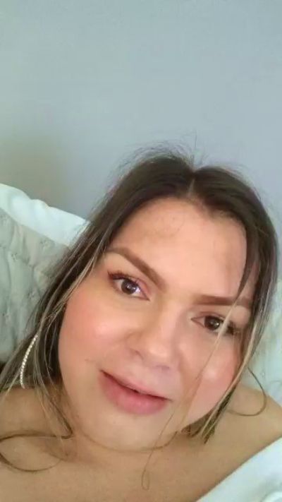 Cynthia94 Live Image