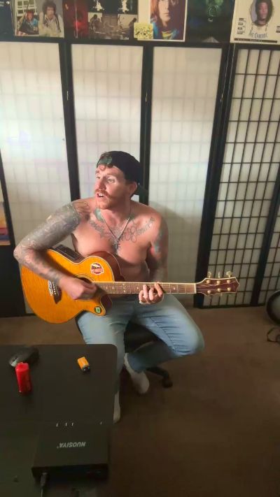 HardwrkingK0 Live Image