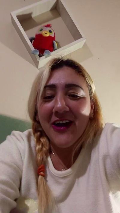Melzinha3737 Live Image
