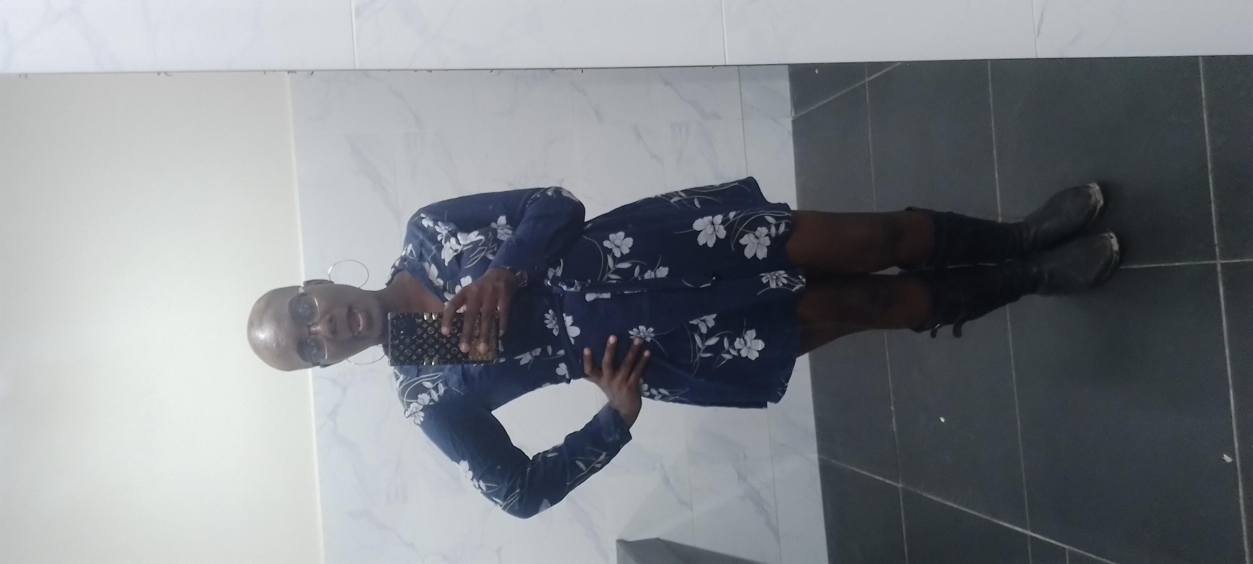 Pregnantebony25 Live Image