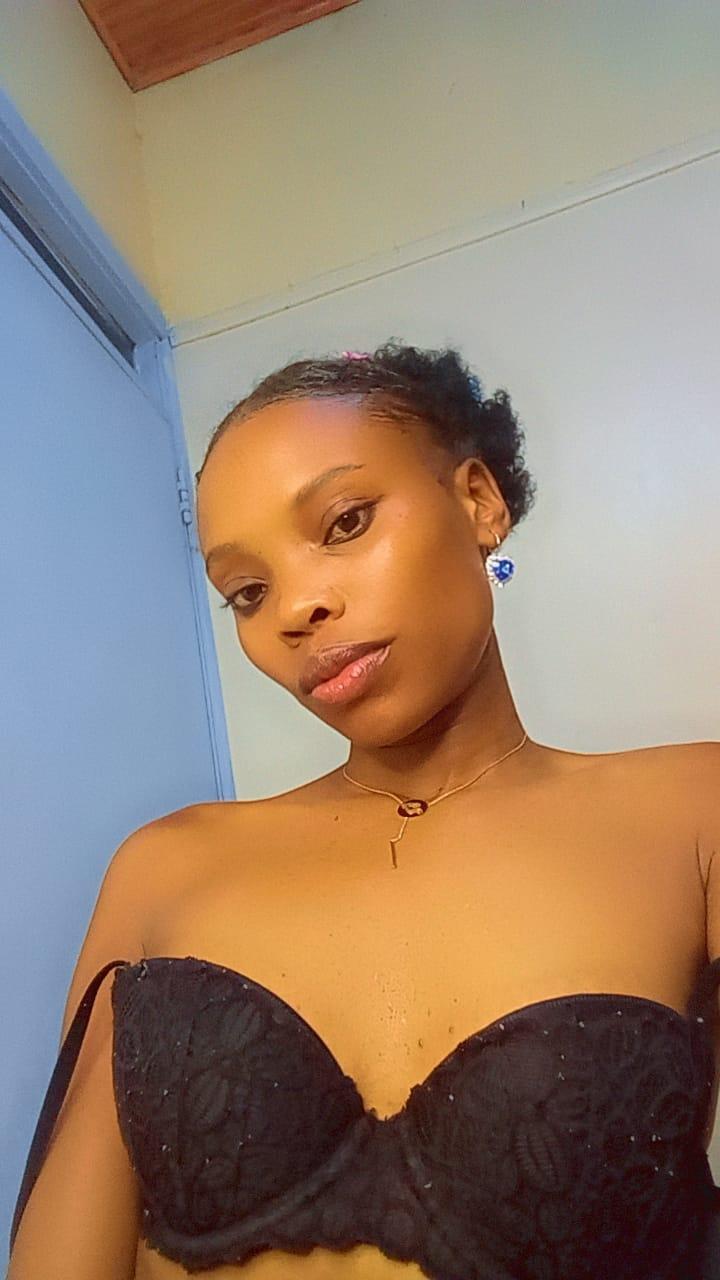 Prettybeti Live Image