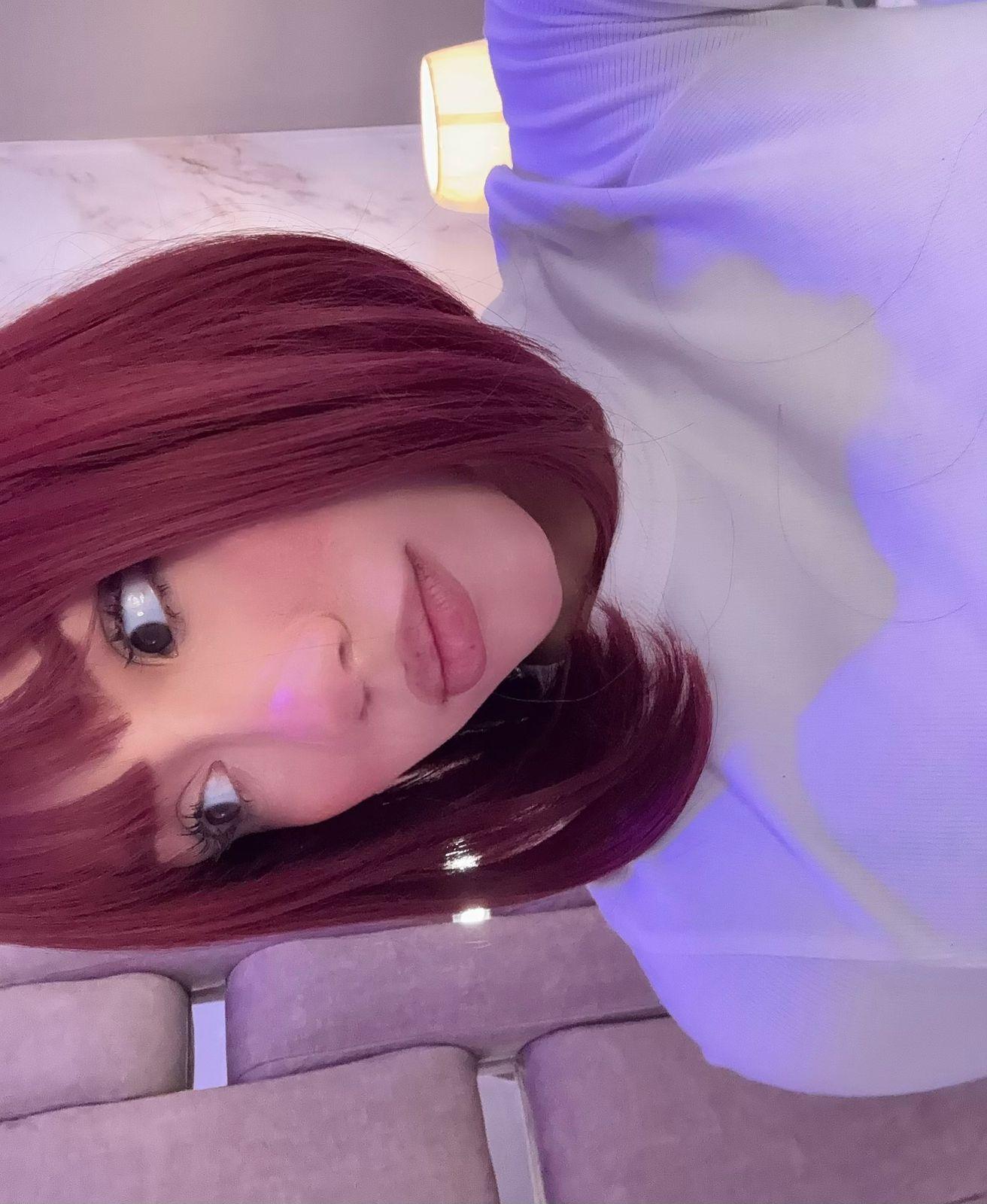 ZharaLux Live Image