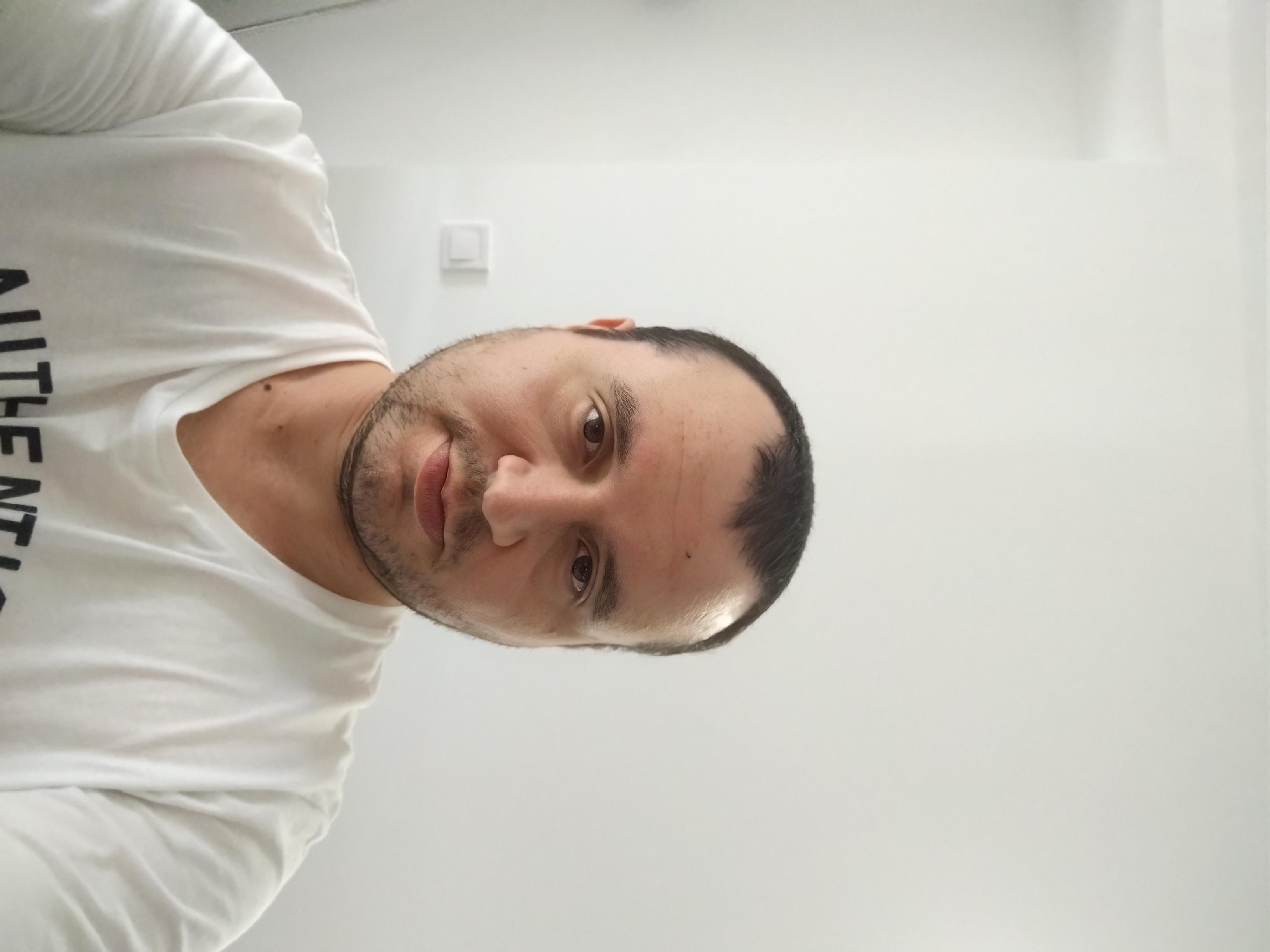 julien1800 Live Image