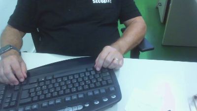 me__slave Live Image