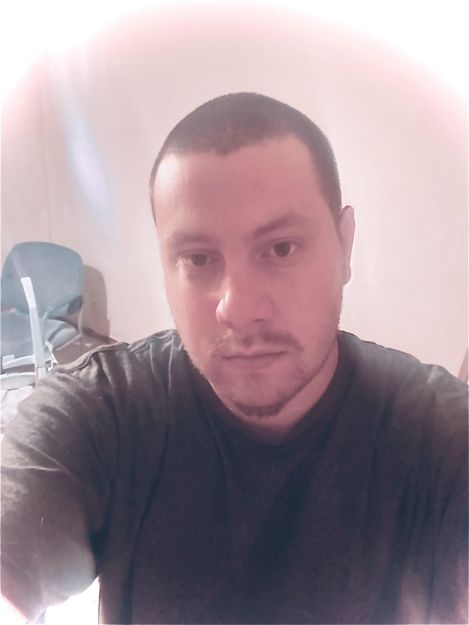 ryjen Live Image