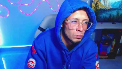 sebastian_horny Live Image