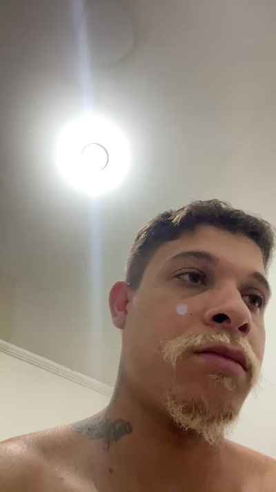 CabaMacho22 live from Brazil