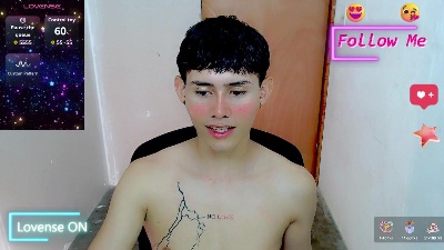 ETanjiro_cute live from Colombia