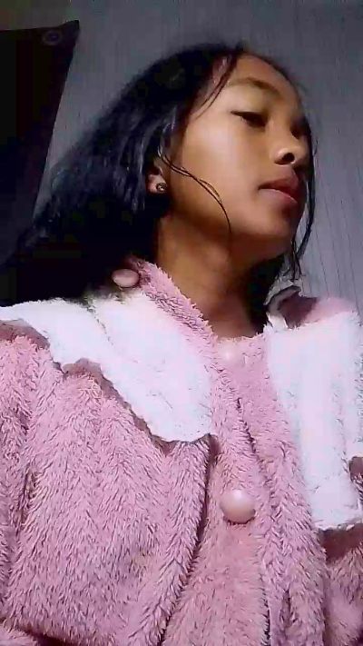 Elisah7 live from Madagascar
