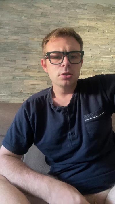 Giorgio9_ live from Italy