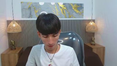 Jake_Evans live from United States