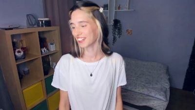 JayneFurness live from United Kingdom