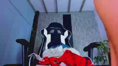 JohnApolo live from Colombia