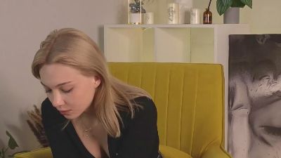 JoleenShealy live from France