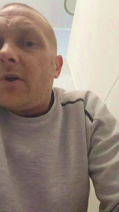 Kinkelvis3 live from Australia