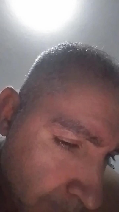 Leandro_39 live from Brazil