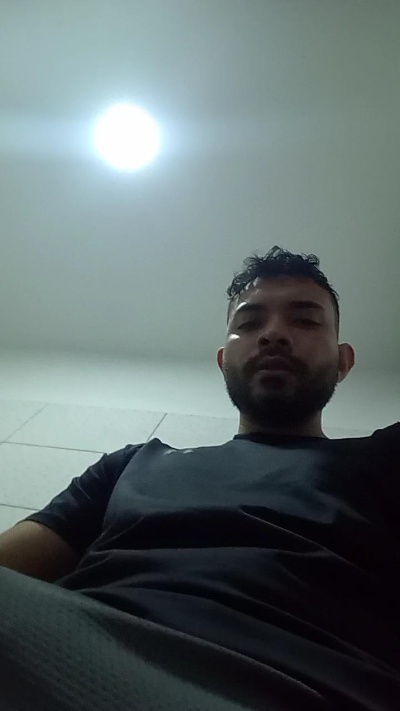 Luisfer98 live from Peru