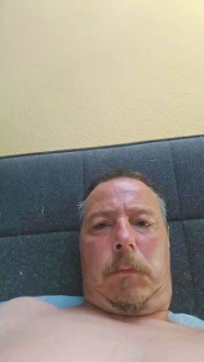 Maxe26 live from Germany