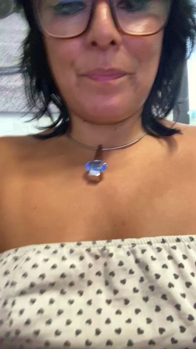 Mya79 live from Italy