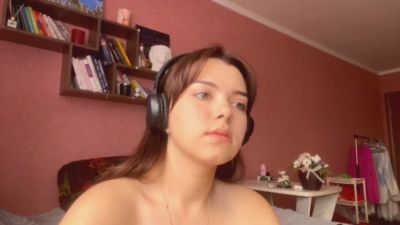 NANA_MARLOW live from France