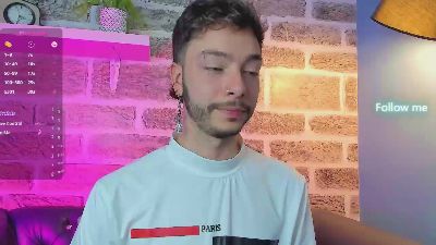 Noah_riccii live from United States