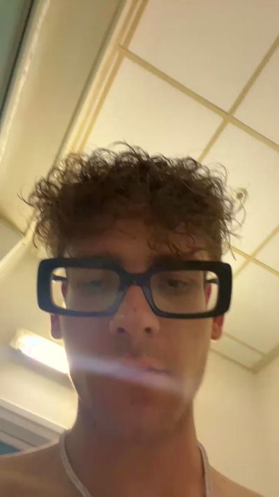 Pedritos_loca live from Italy