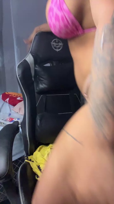 Privadinha live from Brazil