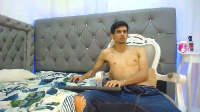 Sebalexis7 live from United States