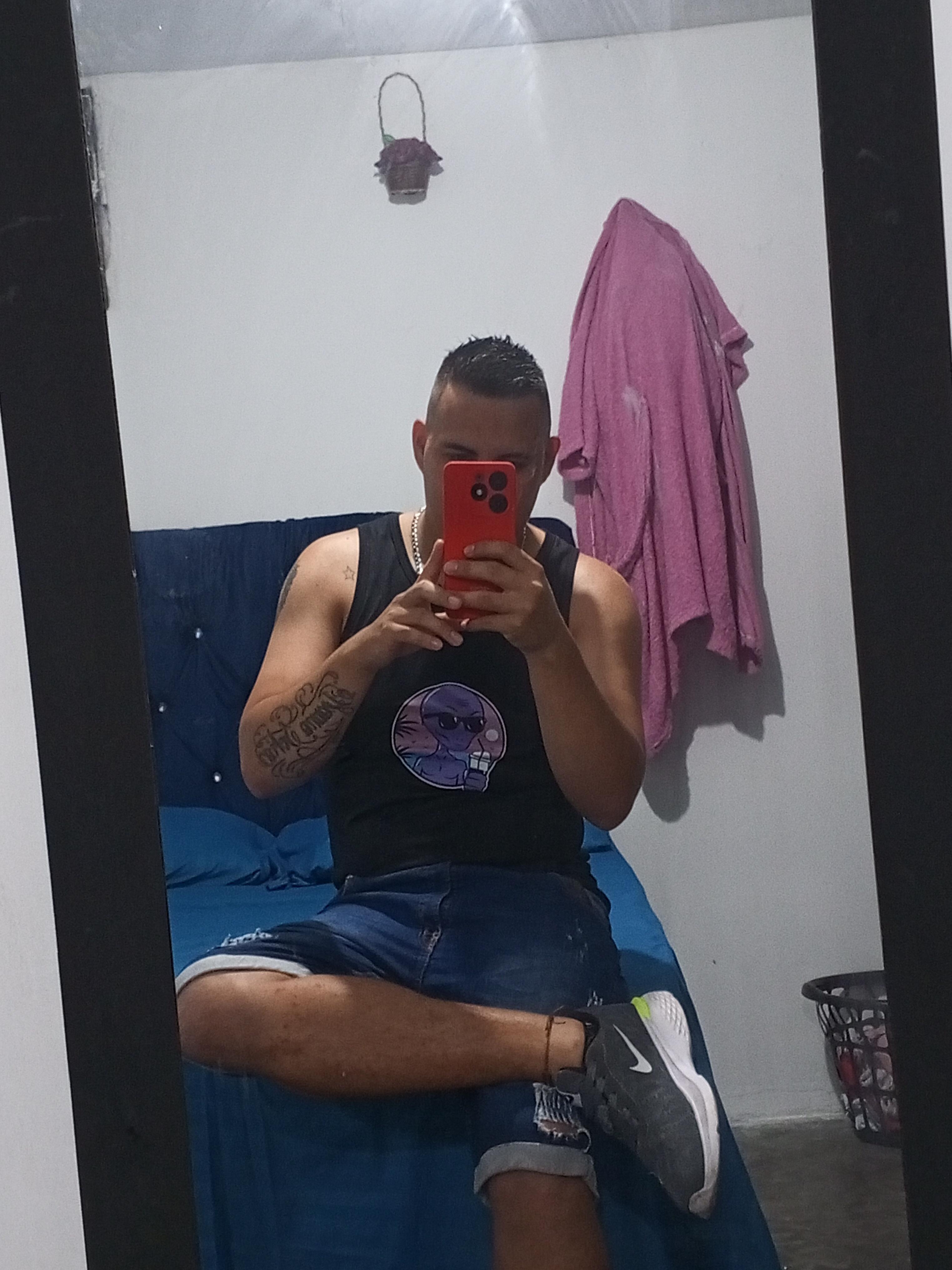 Sergio201829 live from Colombia