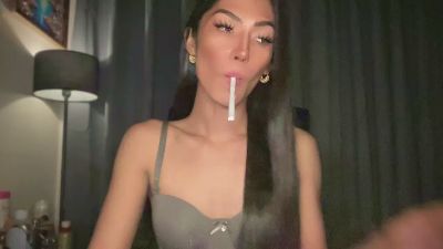 Simmi_Simmi live from United States