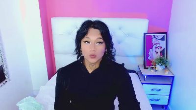 Sofiia_xx live from United States