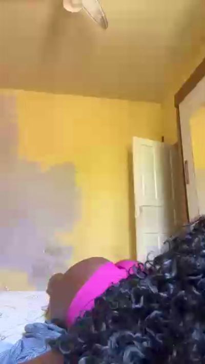 Stefaninha live from Brazil