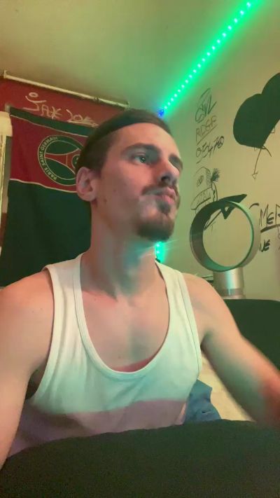 Theo95_ live from France