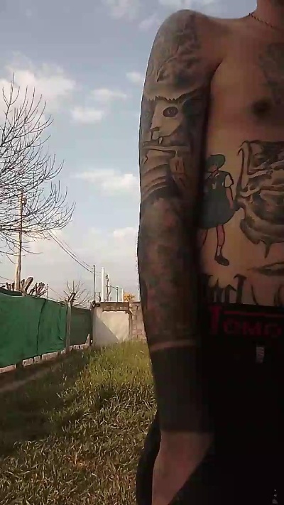 Whiteboytattoo1 live from Argentina