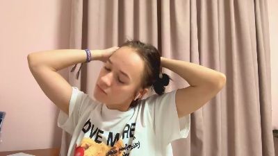 YvonnePanitz live from France