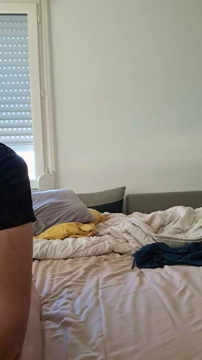 elle26_hot live from France
