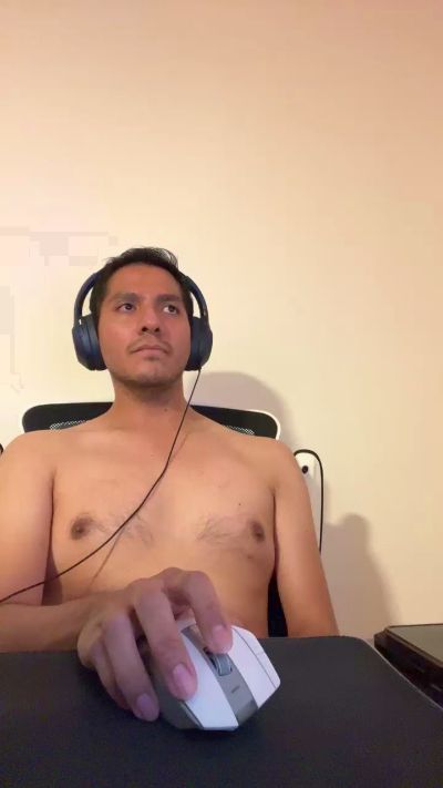 erikhot_fun live from Mexico