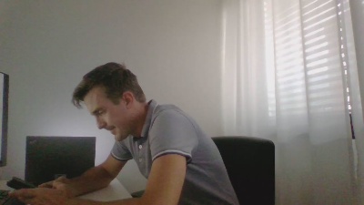 horny_boyxxx live from United Kingdom