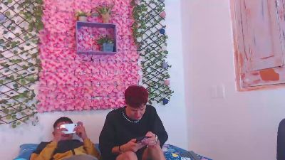 iam_lukas__ live from Colombia