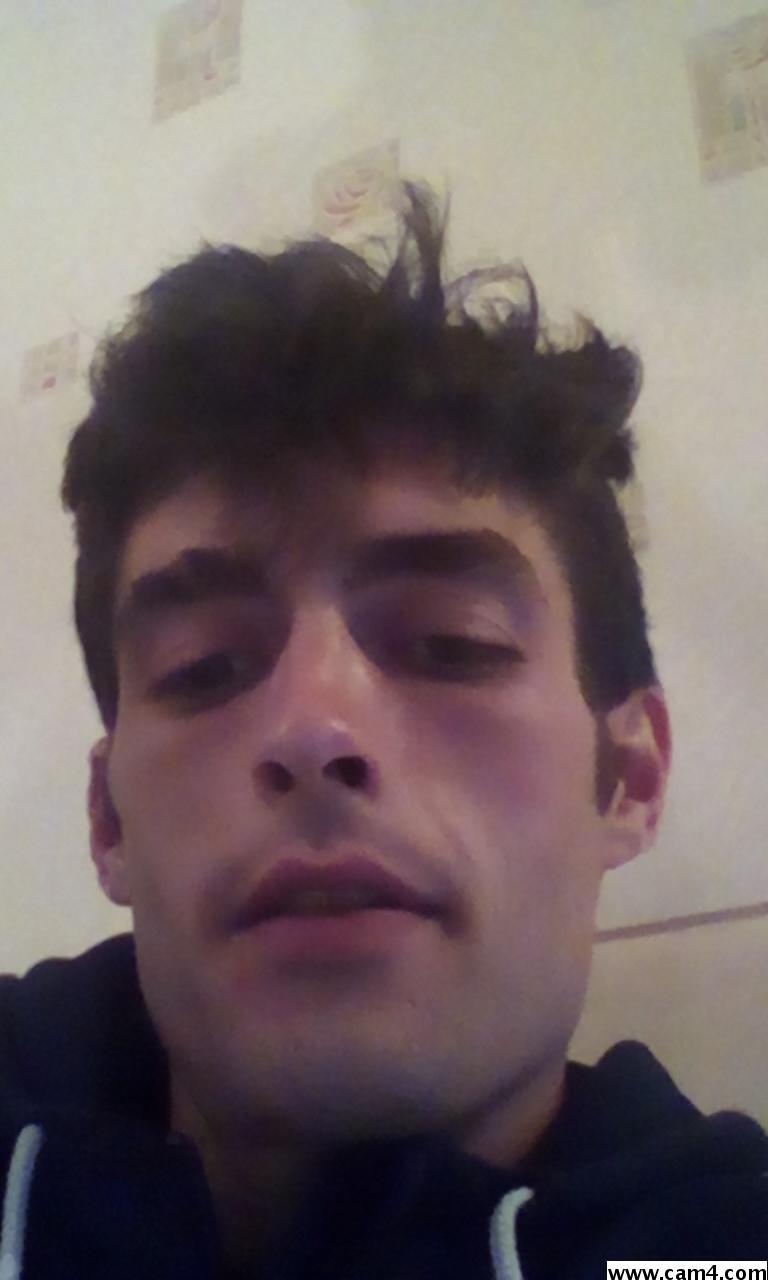 lippy3 live from United Kingdom