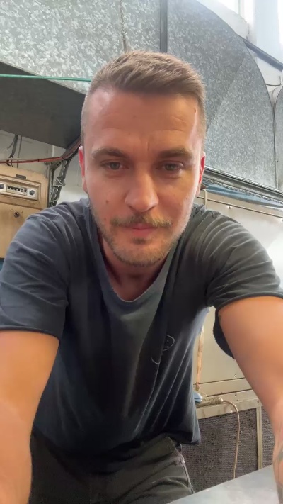 massi232 live from Italy