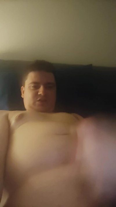 sexyslaveslut5 live from United Kingdom