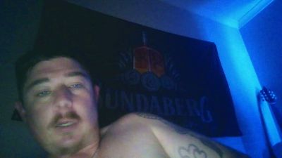 utelukey87 live from Australia