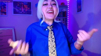 violet_smileex live from Colombia